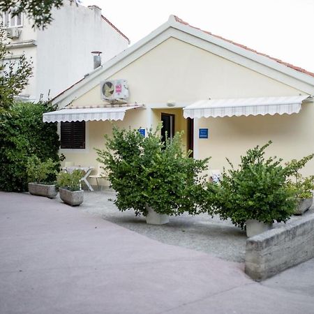ראב Apartments Vladimir 2835 מראה חיצוני תמונה