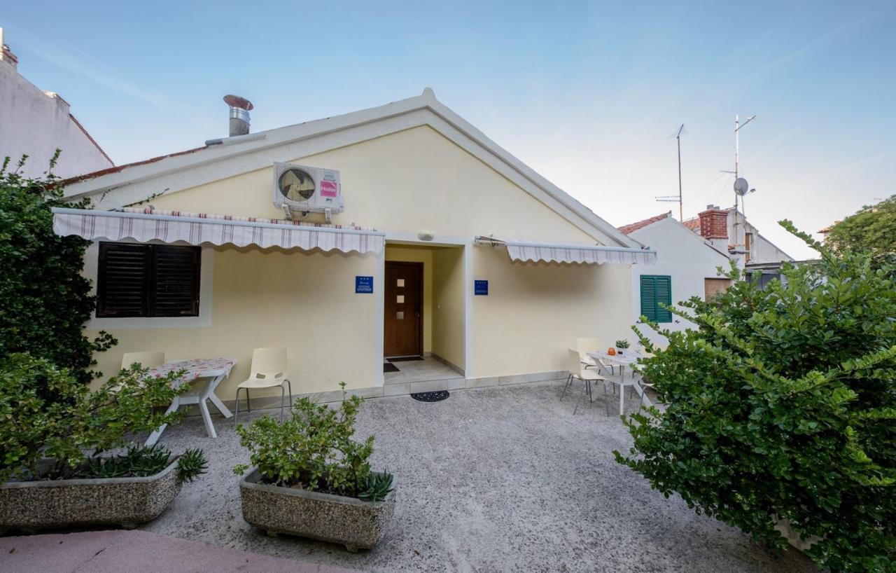 ראב Apartments Vladimir 2835 מראה חיצוני תמונה