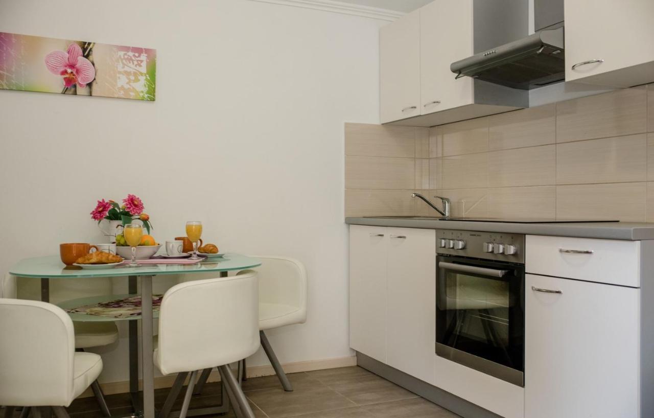 ראב Apartments Vladimir 2835 מראה חיצוני תמונה
