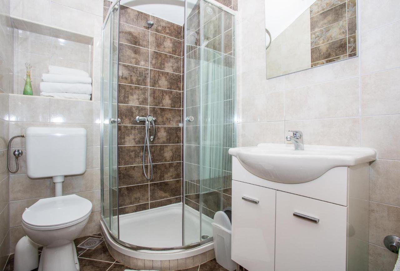 ראב Apartments Vladimir 2835 מראה חיצוני תמונה