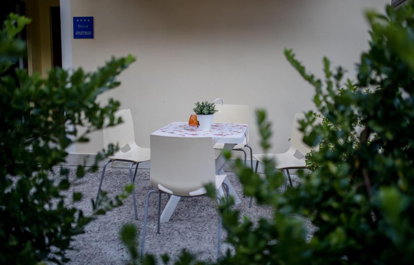 ראב Apartments Vladimir 2835 מראה חיצוני תמונה